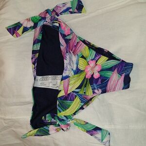 Side ties bikini bottom